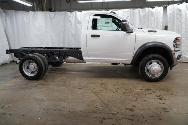 2026 RAM 5500 Chassis RAM 5500 TRADESMAN CHASSIS REGULAR CAB 4X4 60 CA