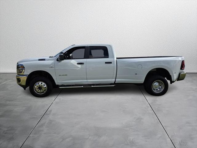 2026 RAM Ram 3500 RAM 3500 BIG HORN CREW CAB 4X4 8 BOX