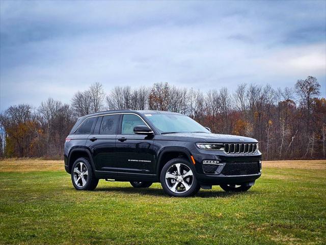 2025 Jeep Grand Cherokee GRAND CHEROKEE LIMITED 4X4 2025 Jeep Grand Cherokee GRAND CHEROKEE LIMITED 4X4