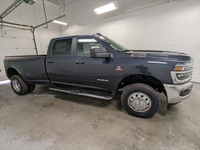 2026 RAM Ram 3500 RAM 3500 BIG HORN CREW CAB 4X4 8 BOX