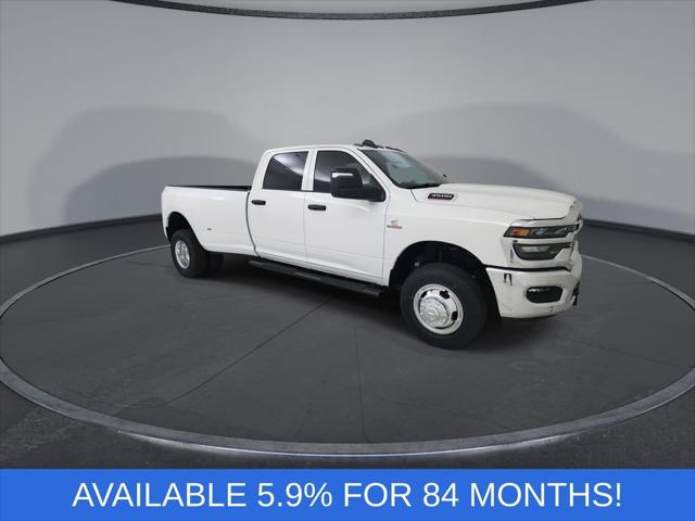 2026 RAM Ram 3500 RAM 3500 TRADESMAN CREW CAB 4X4 8 BOX