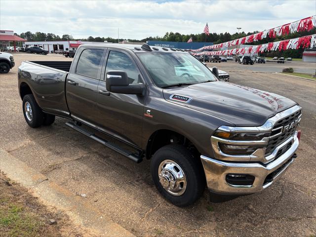 2026 Ram 3500 Tradesman Crew Cab 4x4 8' Box
