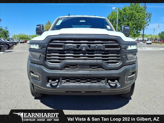 2026 RAM Ram 5500 Chassis Cab RAM 5500 TRADESMAN CHASSIS CREW CAB 4X4 84 CA