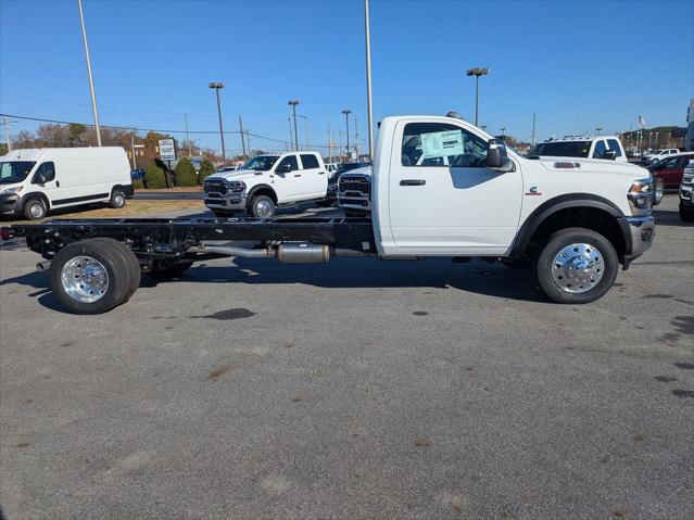 2026 RAM 5500 Chassis RAM 5500 TRADESMAN CHASSIS REGULAR CAB 4X4 120 CA