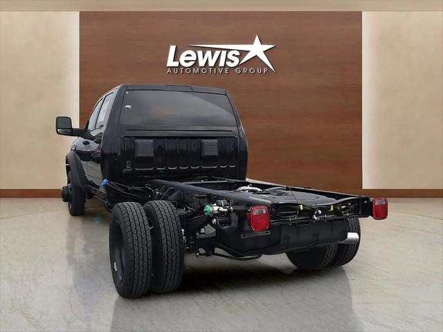 2026 RAM Ram 5500 Chassis Cab RAM 5500 TRADESMAN CHASSIS CREW CAB 4X4 60 CA