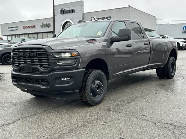 2026 RAM Ram 3500 RAM 3500 TRADESMAN CREW CAB 4X4 8 BOX