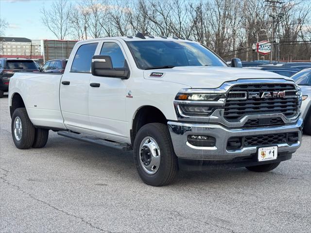 2026 RAM Ram 3500 RAM 3500 TRADESMAN CREW CAB 4X4 8 BOX