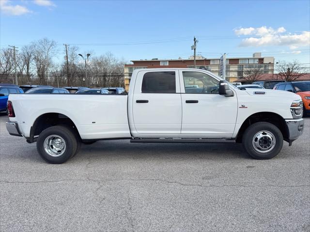 2026 Ram 3500 Tradesman Crew Cab 4x4 8' Box