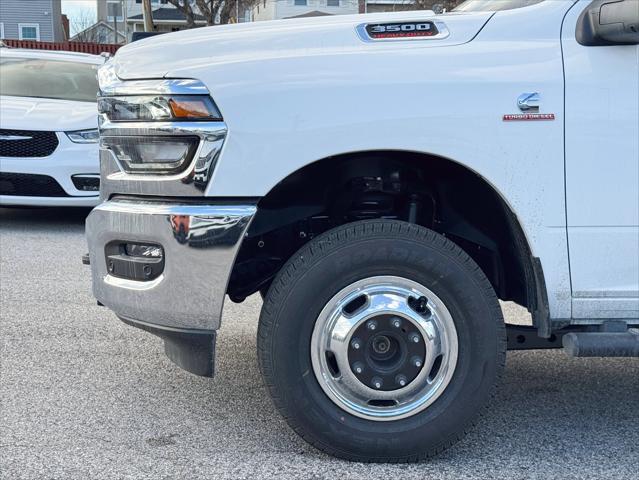 2026 Ram 3500 Tradesman Crew Cab 4x4 8' Box