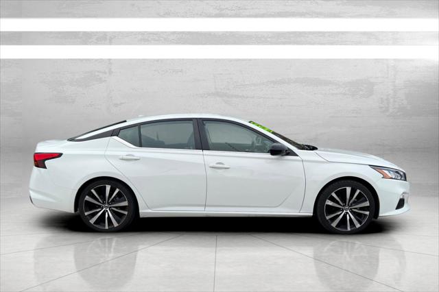 2022 Nissan Altima SR FWD 2022 Nissan Altima SR FWD