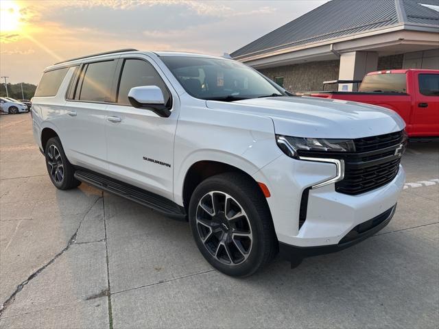 2023 Chevrolet Suburban 4WD RST