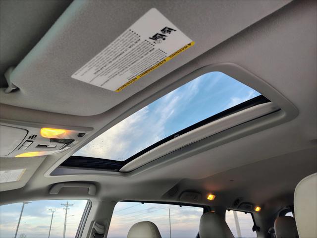 2014 Toyota Sienna XLE V6 8 Passenger 2014 Toyota Sienna XLE V6 8 Passenger