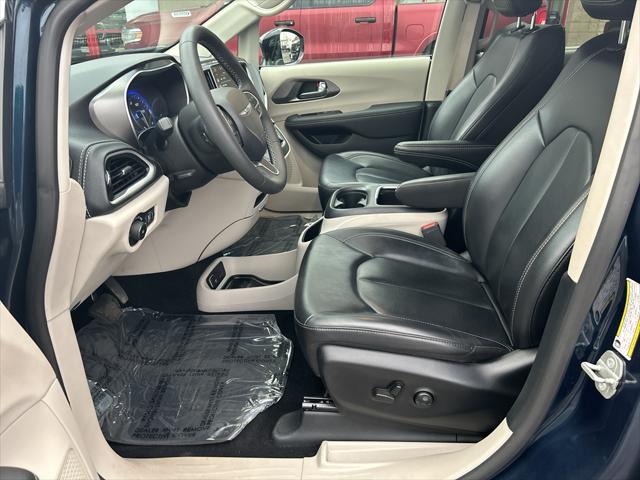 2024 Chrysler Pacifica Touring L 2024 Chrysler Pacifica Touring L