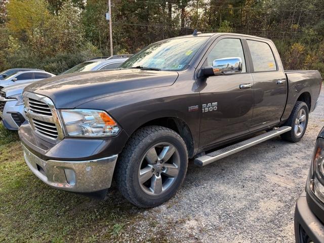 2017 RAM 1500 Big Horn Crew Cab 4x4 57 Box