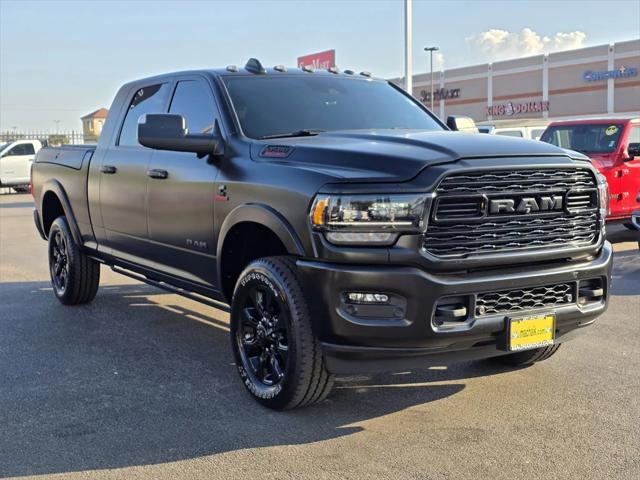 2022 RAM 3500 Limited Mega Cab 4x4 64 Box 2022 RAM 3500 Limited Mega Cab 4x4 64 Box