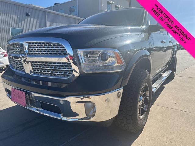 2017 RAM 1500 Laramie Crew Cab 4x4 57 Box