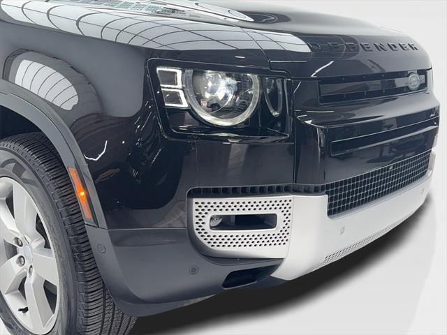 2024 Land Rover Defender 110 P300 2024 Land Rover Defender 110 P300