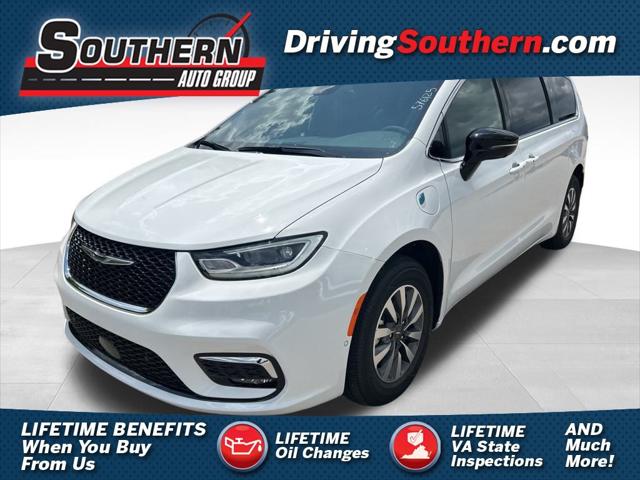 2025 Chrysler Pacifica Plug-In Hybrid PACIFICA PLUG-IN HYBRID SELECT