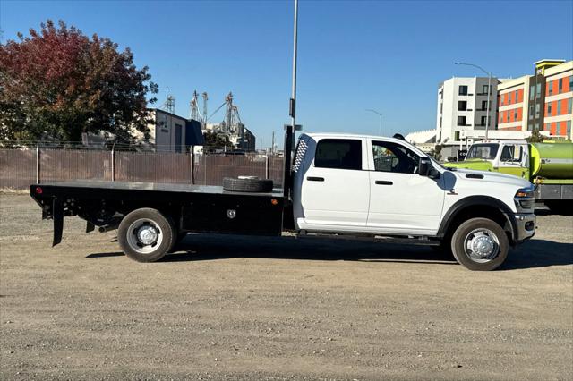 2026 RAM Ram 5500 Chassis Cab RAM 5500 TRADESMAN CHASSIS CREW CAB 4X4 84 CA