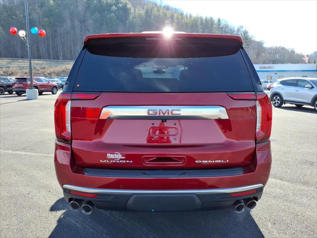 2022 GMC Yukon 4WD Denali