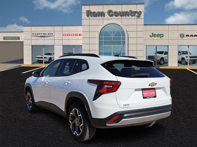 2025 Chevrolet Trax FWD LT