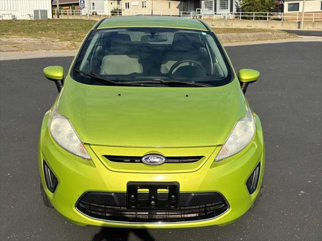 2012 Ford Fiesta SE 2012 Ford Fiesta SE