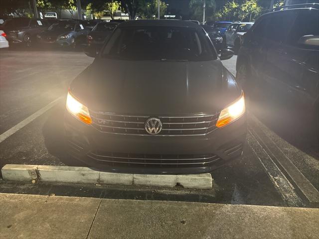 2018 Volkswagen Passat 2.0T R-Line