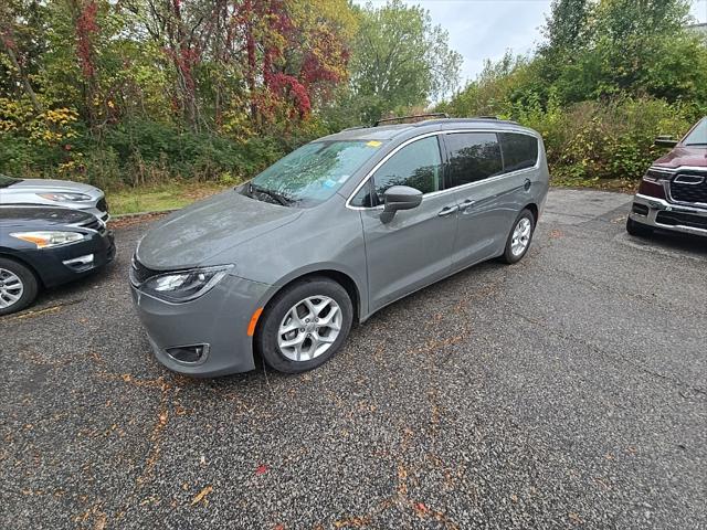 2020 Chrysler Pacifica Touring 2020 Chrysler Pacifica Touring