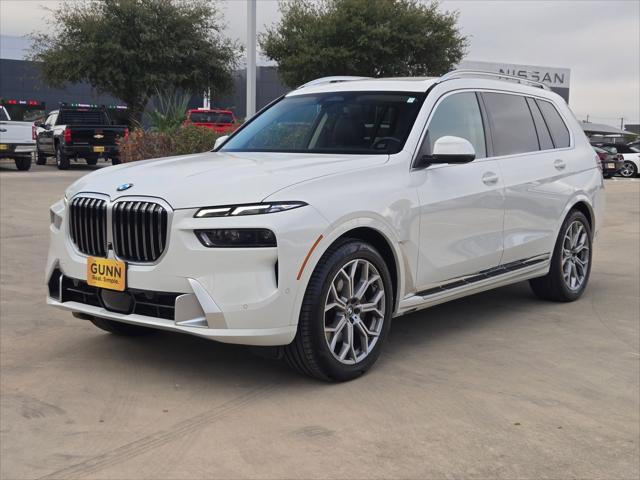 2025 BMW X7 xDrive40i