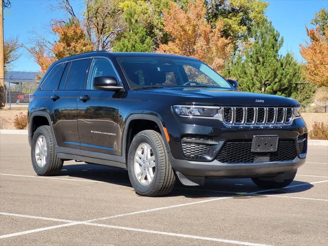 2023 Jeep Grand Cherokee Laredo 4x4 2023 Jeep Grand Cherokee Laredo 4x4