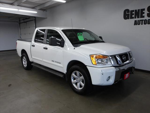 2014 Nissan Titan SV 2014 Nissan Titan SV