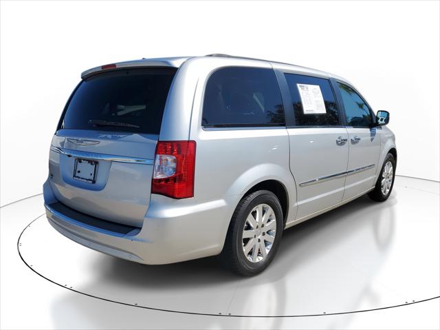 2011 Chrysler Town and Country Touring-L 2011 Chrysler Town and Country Touring-L