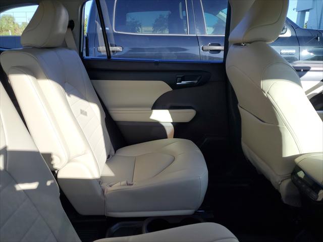 2022 Toyota Highlander XLE 2022 Toyota Highlander XLE