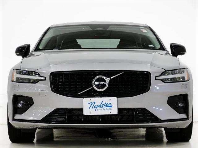 2024 Volvo S60 B5 Plus Dark Theme 2024 Volvo S60 B5 Plus Dark Theme