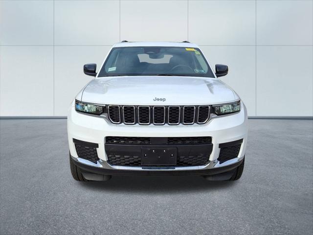 2021 Jeep Grand Cherokee L Laredo 4x4 2021 Jeep Grand Cherokee L Laredo 4x4