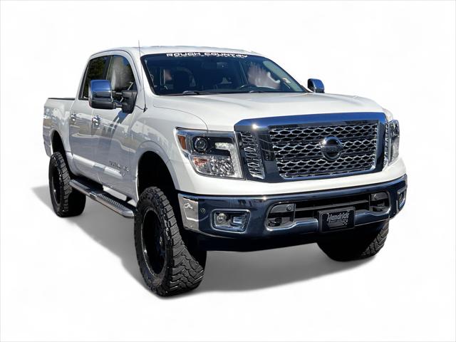 2018 Nissan TITAN SL