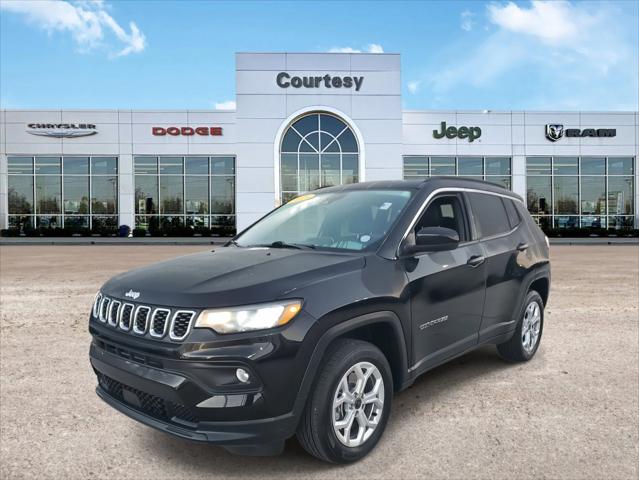 2025 Jeep Compass Latitude 4x4 2025 Jeep Compass Latitude 4x4