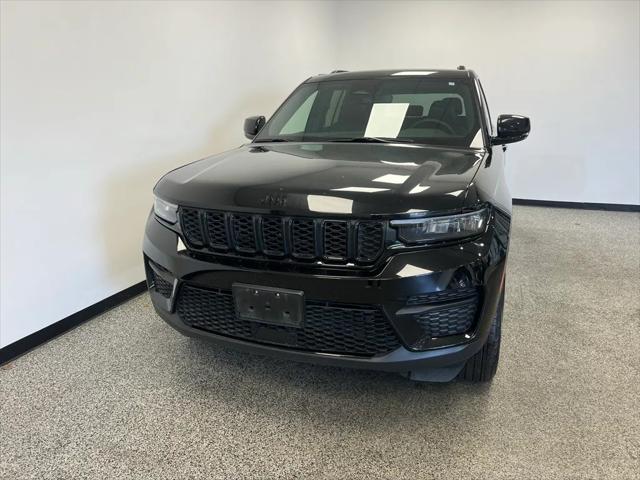 2024 Jeep Grand Cherokee Altitude 4x4 2024 Jeep Grand Cherokee Altitude 4x4
