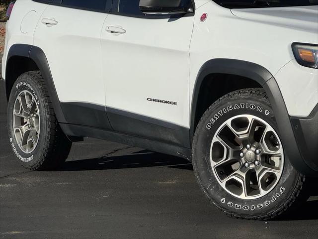 2021 Jeep Cherokee Trailhawk 4X4 2021 Jeep Cherokee Trailhawk 4X4
