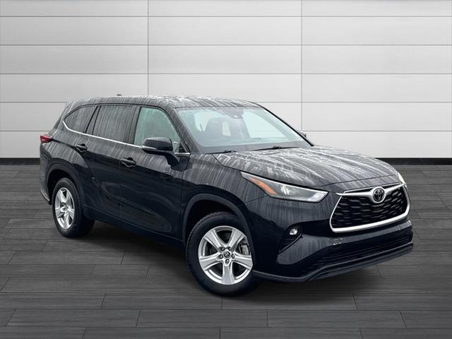 2024 Toyota Highlander LE 2024 Toyota Highlander LE