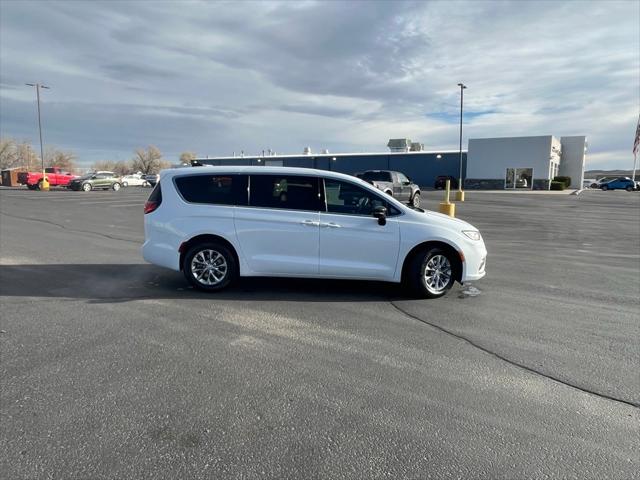 2026 Chrysler Pacifica PACIFICA SELECT AWD 2026 Chrysler Pacifica PACIFICA SELECT AWD