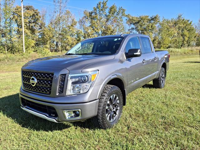 2019 Nissan TITAN PRO-4X 2019 Nissan TITAN PRO-4X