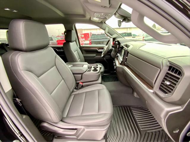 2026 Chevrolet Silverado 1500 4WD Crew Cab Standard Bed LT