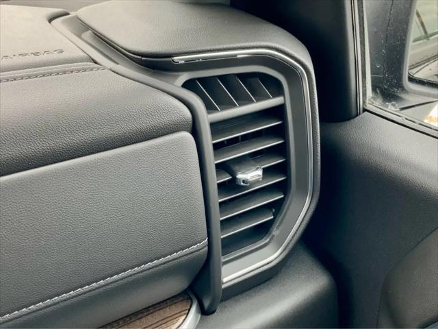 2026 Chevrolet Silverado 1500 4WD Crew Cab Standard Bed LT