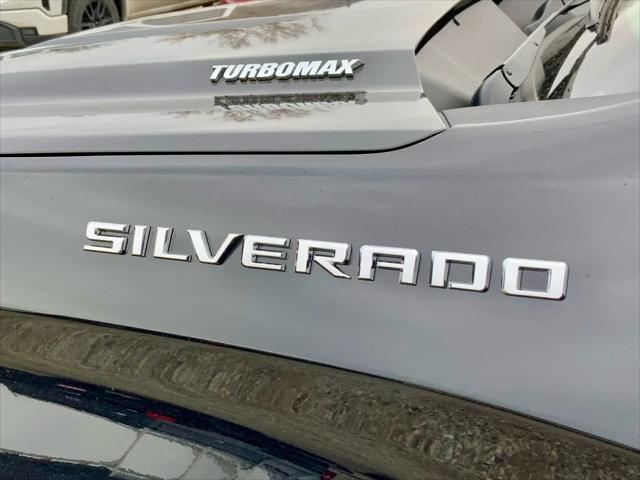 2026 Chevrolet Silverado 1500 4WD Crew Cab Standard Bed LT