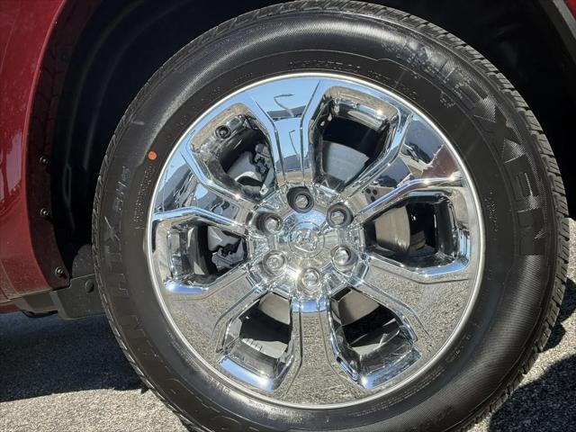 2026 Ram 1500 Lone Star Crew Cab 4x4 5'7" Box