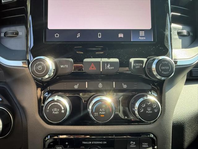 2026 Ram 1500 Lone Star Crew Cab 4x4 5'7" Box