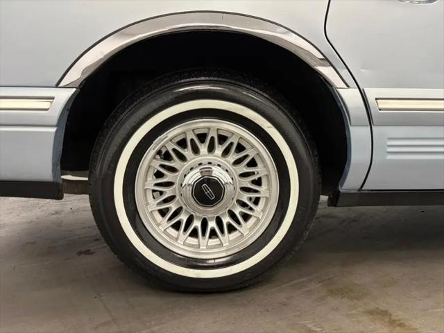 1997 Lincoln Town Car Executive