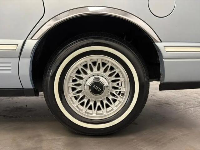 1997 Lincoln Town Car Executive