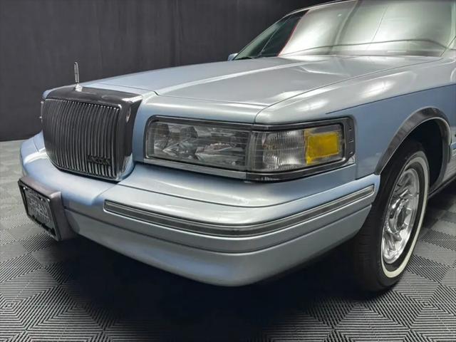 1997 Lincoln Town Car Executive